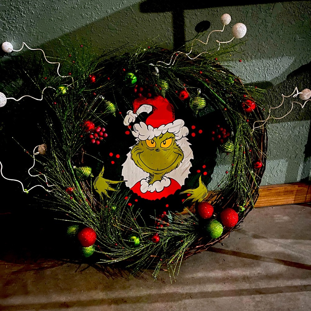 Grinch Christmas Wreath